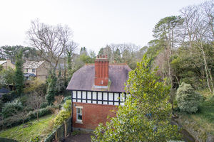 Photo 25- click for photo gallery